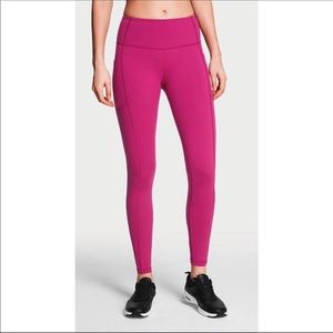 Victoria’s Secret Knockout Legging